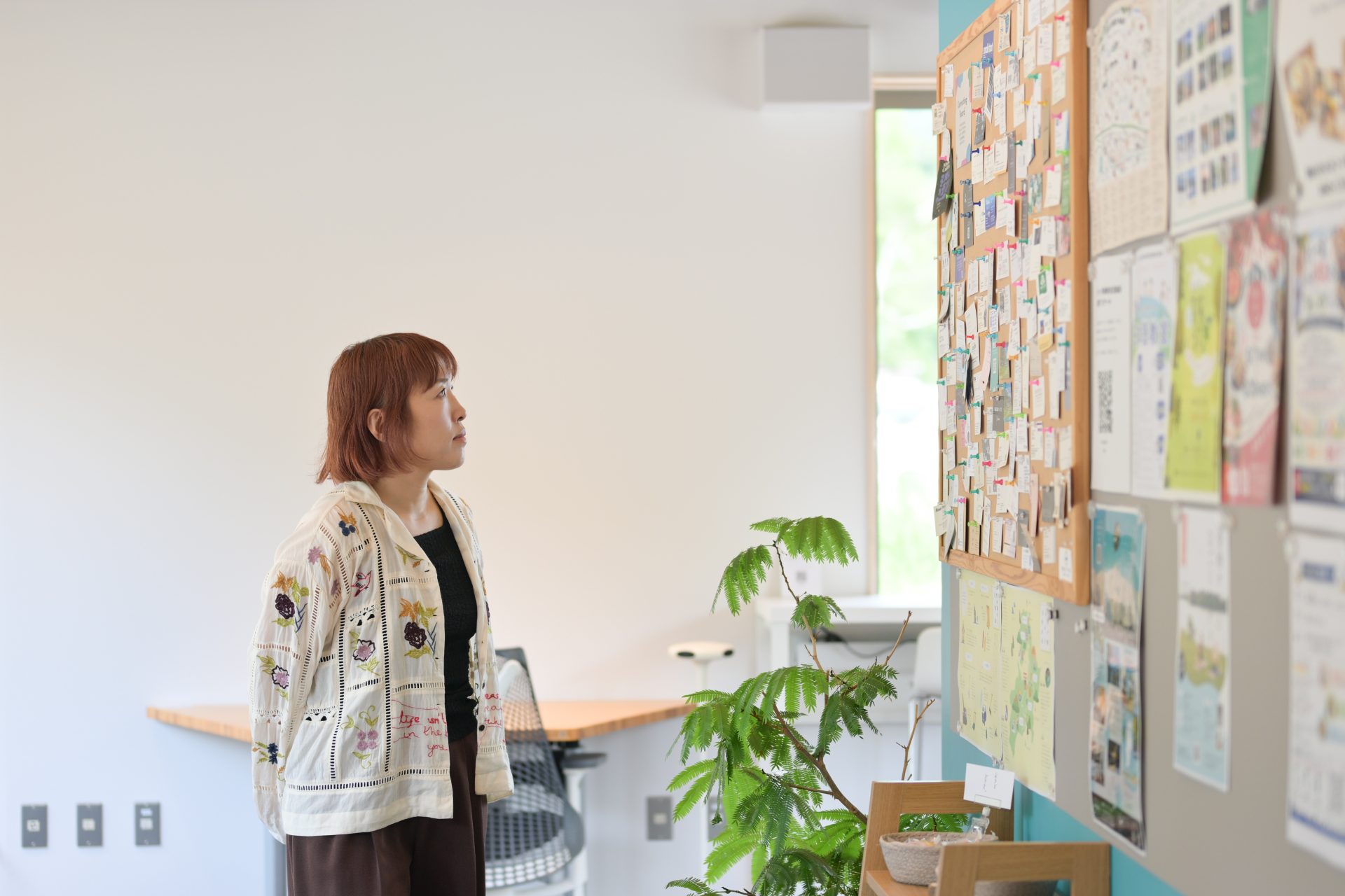 MYOKO BASE CAMPで撮影したthinc Journal取材時の滝本理恵さん
