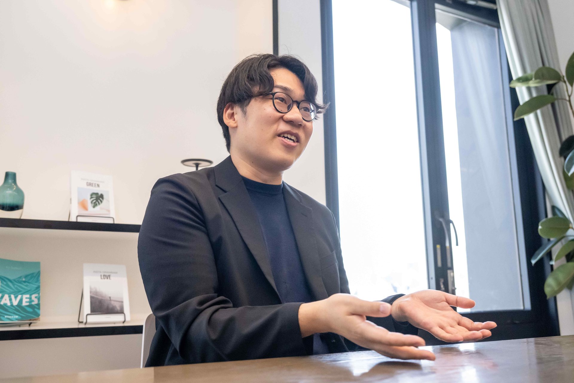 株式会社uyet 金井洸樹さんのthinc Journalでのインタビュー風景